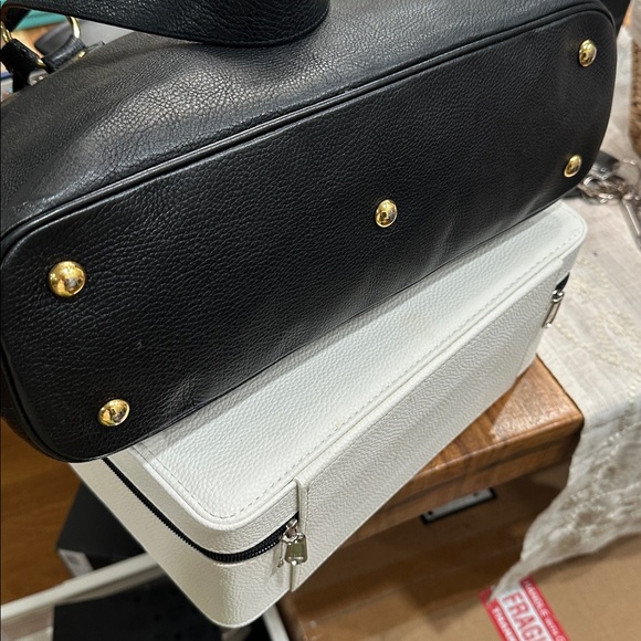 YVES SAINT LAURANT MUSE BAG BLACK LEATHER VERY GOOD CONDITION 100% AUTHENTIC - Picture 10 of 10